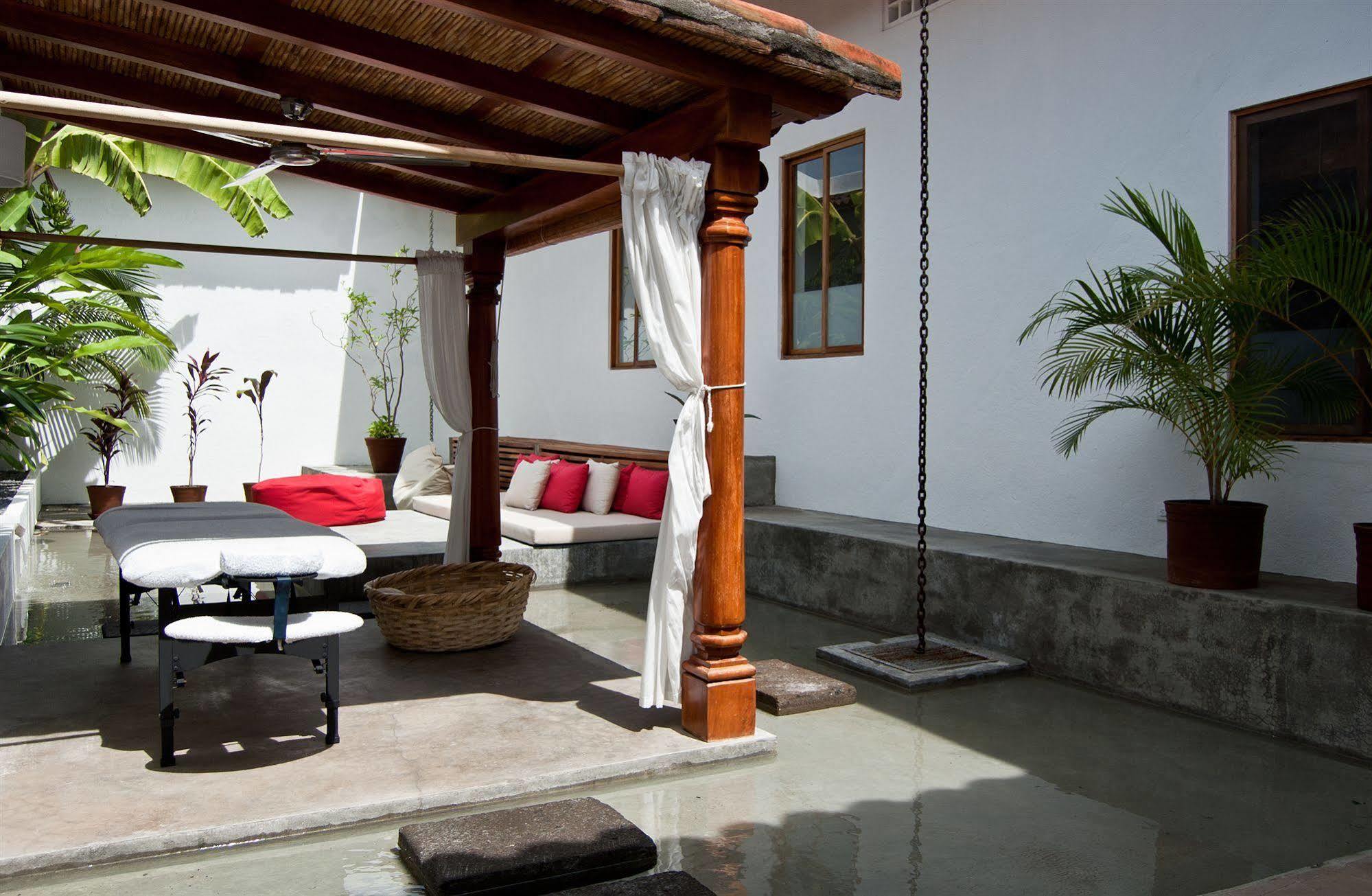 Los Patios Hotel غرناطة المظهر الخارجي الصورة